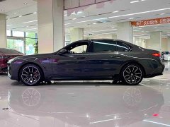 BMW i7 xDrive60L M Sport Package - ფოტო 3