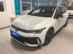 Volkswagen Golf 2025 300TSI R-Line - ფოტო 1