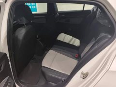 Volkswagen Golf 2025 300TSI R-Line - ფოტო 11