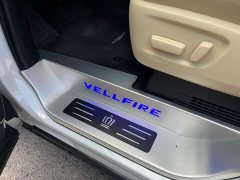 Toyota Vellfire Crown Twin Engine 2.5L HV Premium Edition - ფოტო 6