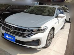 Volkswagen Sagitar 300TSI DSG Excellence Edition - ფოტო 1