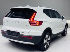 Volvo XC40 B3 Smart Remote Luxury Edition - ფოტო 3
