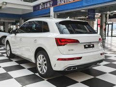 Audi Q5L 40T Luxury Dynamic - ფოტო 4