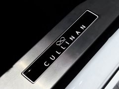Rolls-Royce Cullinan 2025 Black Badge - ფოტო 15