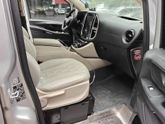 Mercedes-Benz Vito 2021 2.0T Elite 7-Seater - ფოტო 8
