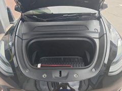 Tesla Model Y Performance All-Wheel Drive - ფოტო 10
