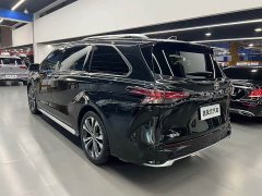 Toyota Gravia Grevias 2024 2.5L Hybrid Premium Plus Edition - ფოტო 2