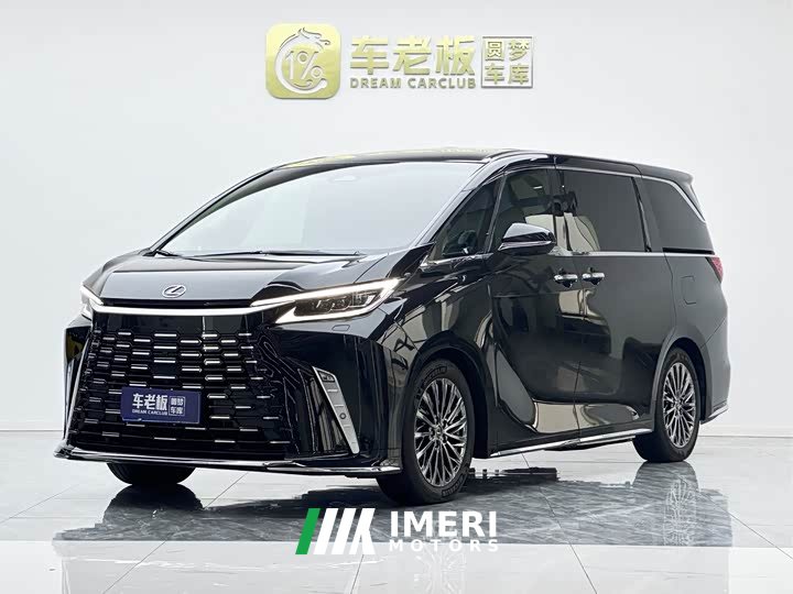 Lexus LM 500h Four-Seat Royal Edition
