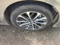 Lexus ES 200 Premium Edition - ფოტო 6