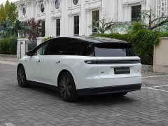Li Auto i8 Standard Edition - ფოტო 7
