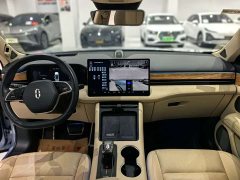 AITO M5 Extended Range AWD Smart Driving Edition - ფოტო 10