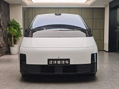 Li Auto MEGA Home Family Edition - ფოტო 2