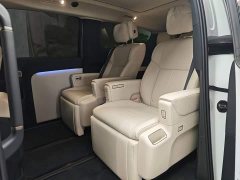 Li Auto MEGA Home Family Edition - ფოტო 9