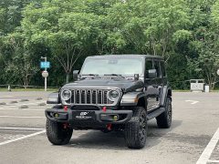 Jeep Wrangler 2024 2.0T Sahara Four-Door - ფოტო 1