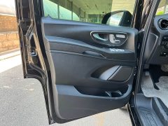 Mercedes-Benz Vito 2.0T Business Edition 7-Seater - ფოტო 9