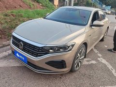 Volkswagen Passat 330TSI Luxury - ფოტო 1