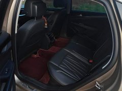 Volkswagen Passat 330TSI Luxury - ფოტო 11