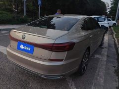 Volkswagen Passat 330TSI Luxury - ფოტო 3