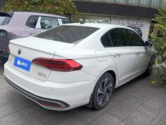 Volkswagen Bora 200TSI DSG Comfort Pro - ფოტო 3