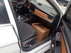 Volkswagen Bora 200TSI DSG Comfort Pro - ფოტო 8