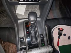 Honda Civic 2021 Hatchback 220 Turbo CVT Trendy Control - ფოტო 15