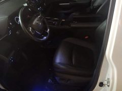 Toyota Sienna 2021 2.5L Hybrid Premium Edition - ფოტო 9