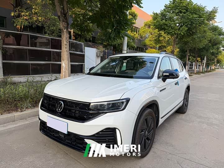 Volkswagen Taos 380TSI AWD R-Line High Performance Edition