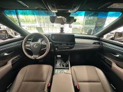 Lexus ES 200 Excellence Edition - ფოტო 14