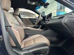 Lexus ES 200 Excellence Edition - ფოტო 18