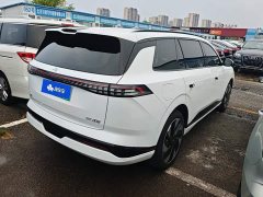 BYD eπ008 210Max Extended Range 6-Seater - ფოტო 3