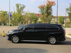 Toyota Emgrand 2.5L Gravia 2.5L Hybrid Comfort Edition - ფოტო 16