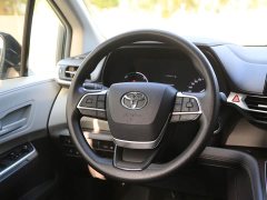 Toyota Emgrand 2.5L Gravia 2.5L Hybrid Comfort Edition - ფოტო 5