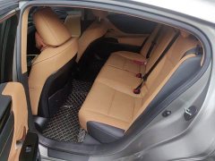 Lexus ES 200 Excellence Edition - ფოტო 11