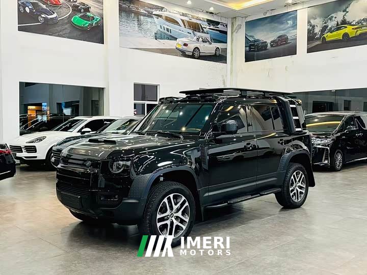 Land Rover Defender 110 3.0T P400 Dark Edition