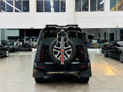 Land Rover Defender 110 3.0T P400 Dark Edition - ფოტო 5