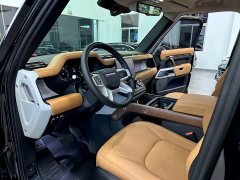 Land Rover Defender 110 3.0T P400 Dark Edition - ფოტო 6