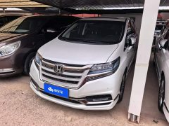 Honda Elysion 2.0L Hybrid Elite Edition - фото 1