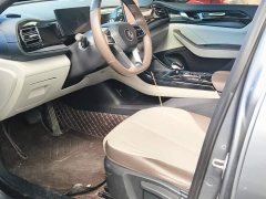 BYD Qin PLUS Champion Edition DM-i 55KM Leading - ფოტო 9