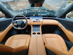 Xiaomi YU7 Four-Wheel Drive Max Edition - ფოტო 9