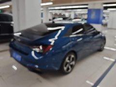 Hyundai Elantra 1.5L CVT Luxury - ფოტო 3