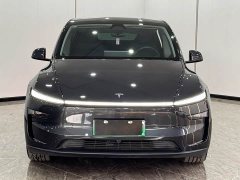 Tesla Model Y Rear-Wheel Drive - ფოტო 2