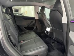 Tesla Model Y Rear-Wheel Drive - ფოტო 9