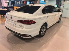 Volkswagen Bora 200TSI DSG Comfort Edition - ფოტო 3