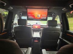 NIO ES8 Six-Seat Executive Luxury Edition - ფოტო 8