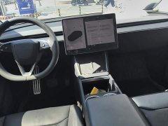 Tesla Model Y Rear-Wheel Drive Launch Edition - ფოტო 11