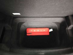 Tesla Model Y Long Range All-Wheel Drive Launch Edition - ფოტო 11