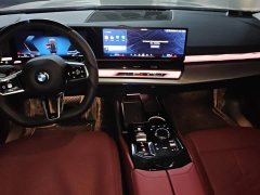 BMW 5 Series Facelift 525Li M Sport Package - ფოტო 12