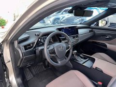 Lexus ES 200 Premium Edition - ფოტო 7