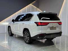 Lexus LX 2022 600 Luxury North American Version - ფოტო 8
