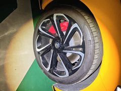 SAIC MG Cyberster 2024 520km Legend AWD Red Soft Top - ფოტო 6